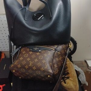 Bundle Fendi And Lv